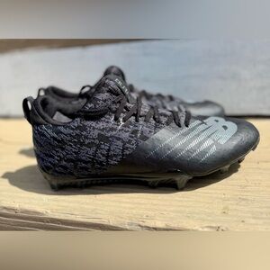 New balance Men's Black lacrosse  Cleats